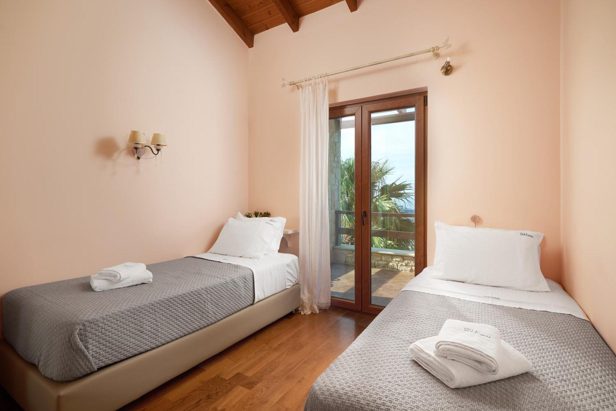 Villa Paradissi In Crete อาเยีย เปลาเยีย ภายนอก รูปภาพ
